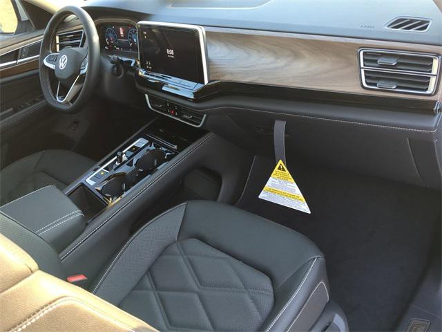 new 2026 Volkswagen Atlas car, priced at $45,276