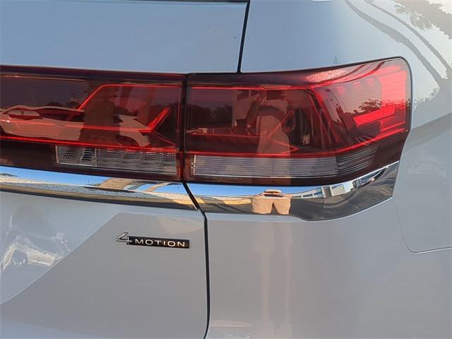 new 2025 Volkswagen Atlas car, priced at $47,292