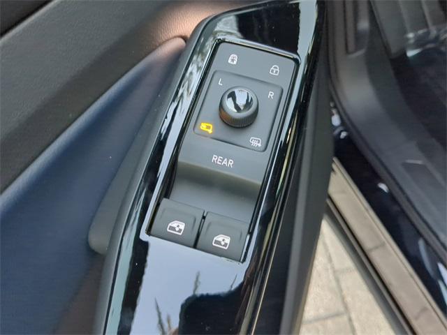 new 2025 Volkswagen ID.4 car, priced at $52,443