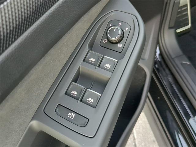 new 2025 Volkswagen Golf GTI car, priced at $32,858