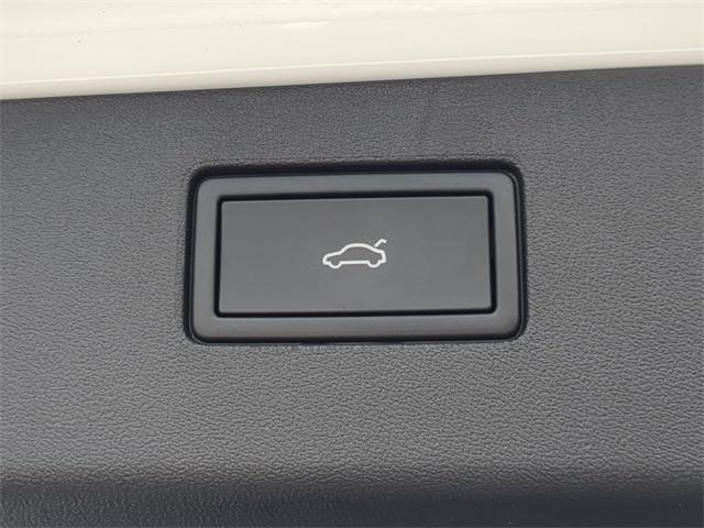 new 2025 Volkswagen Tiguan car, priced at $32,589