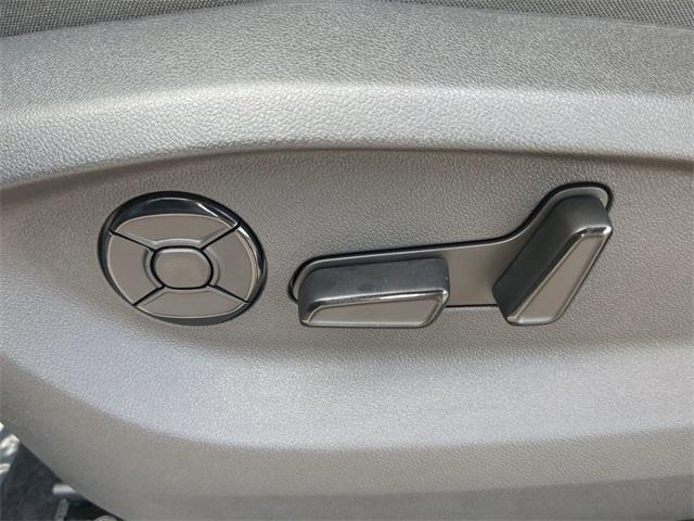 new 2025 Volkswagen Tiguan car, priced at $32,589