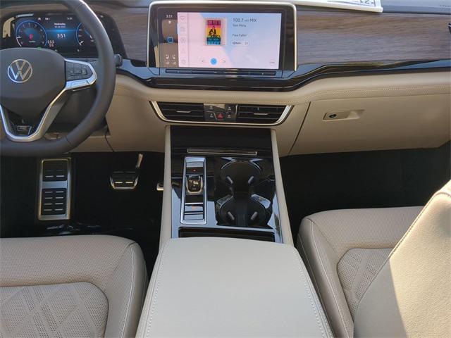 new 2025 Volkswagen Atlas car, priced at $51,810