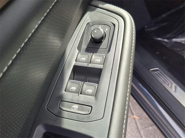 new 2025 Volkswagen Atlas car, priced at $42,927