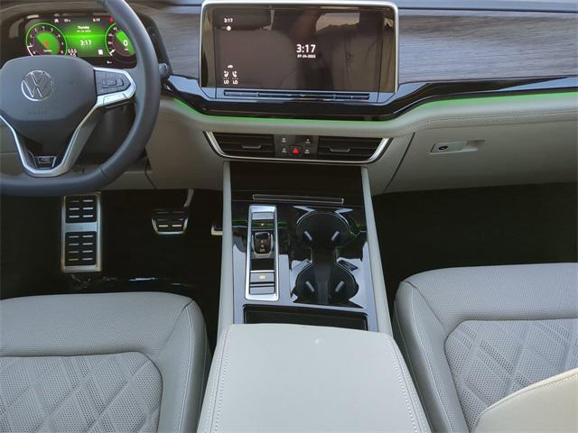 new 2025 Volkswagen Atlas car, priced at $48,810