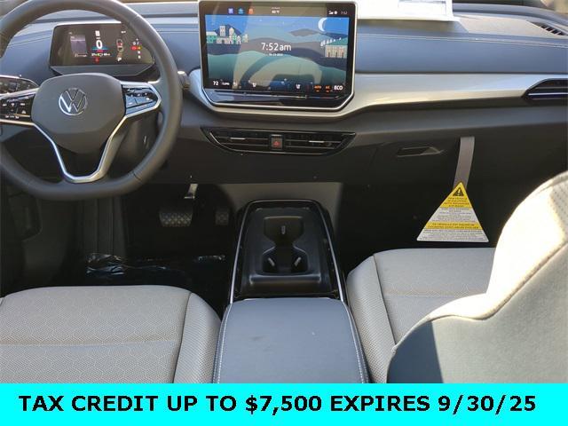 new 2025 Volkswagen ID.4 car, priced at $50,101