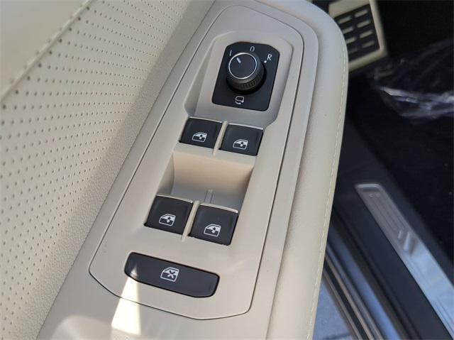 new 2025 Volkswagen Atlas car, priced at $51,959