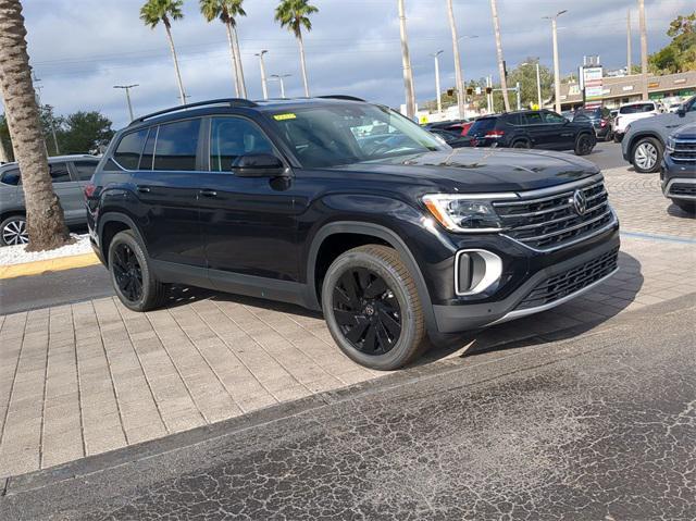 new 2025 Volkswagen Atlas car, priced at $42,666