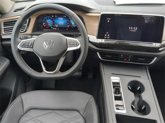 new 2025 Volkswagen Atlas car, priced at $37,006