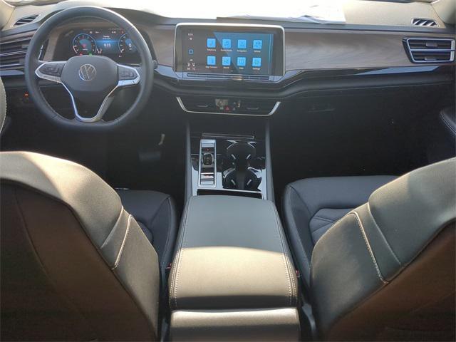 new 2025 Volkswagen Atlas car, priced at $43,646