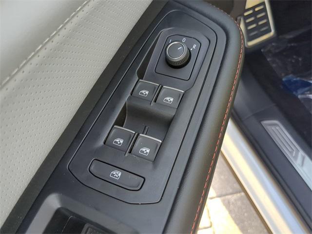 new 2025 Volkswagen Atlas car, priced at $45,039