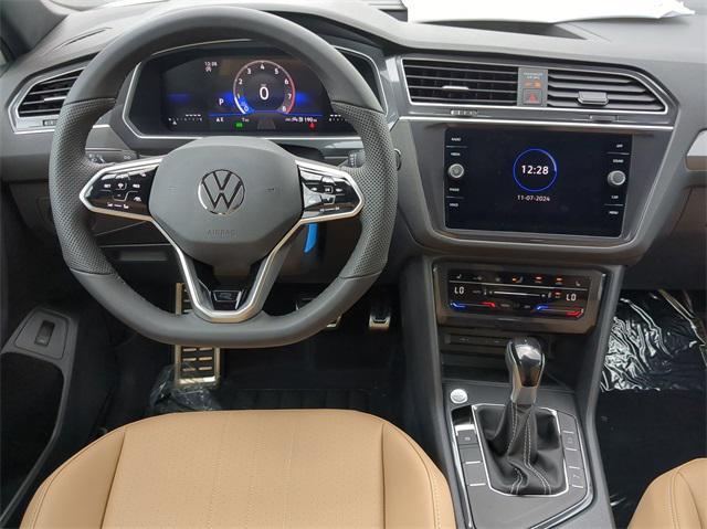 new 2024 Volkswagen Tiguan car, priced at $32,526