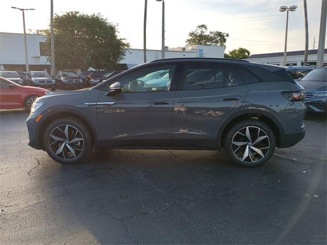 new 2025 Volkswagen ID.4 car, priced at $50,213