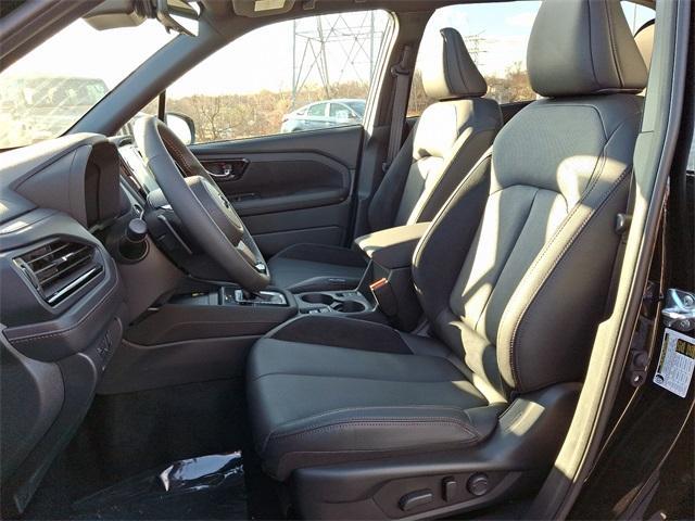 new 2025 Subaru Forester car, priced at $42,648