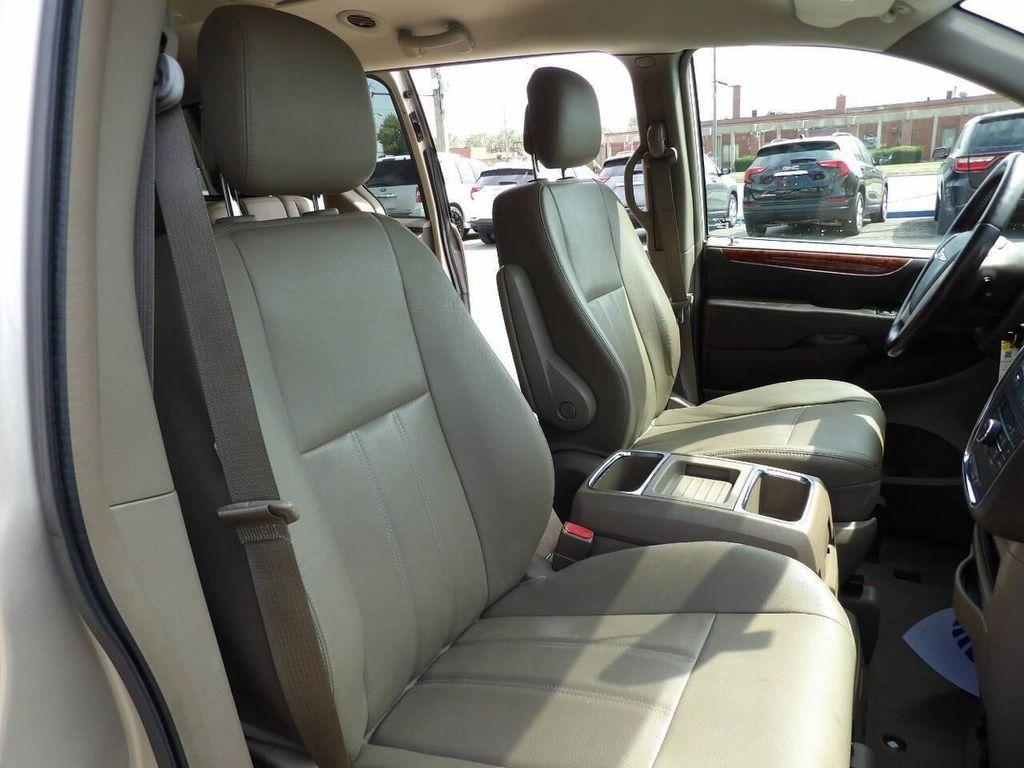 used 2015 Chrysler Town & Country car, priced at $9,497