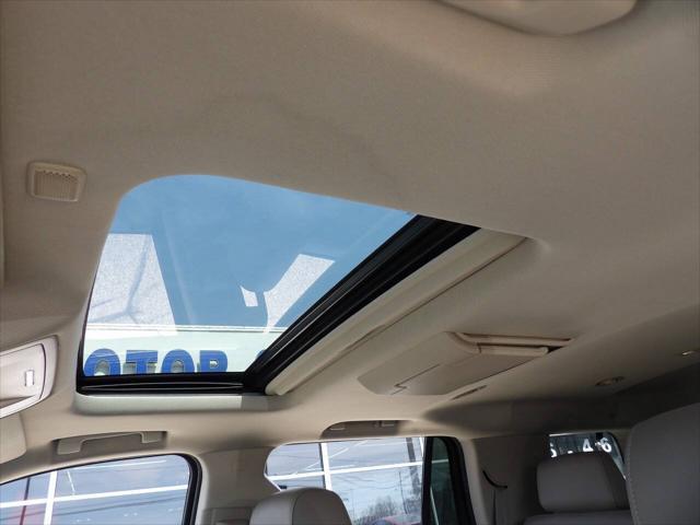 used 2015 GMC Yukon car, priced at $16,297