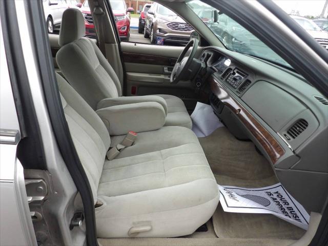 used 2006 Mercury Grand Marquis car, priced at $5,997