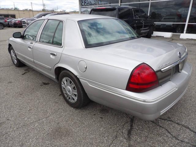 used 2006 Mercury Grand Marquis car, priced at $5,997