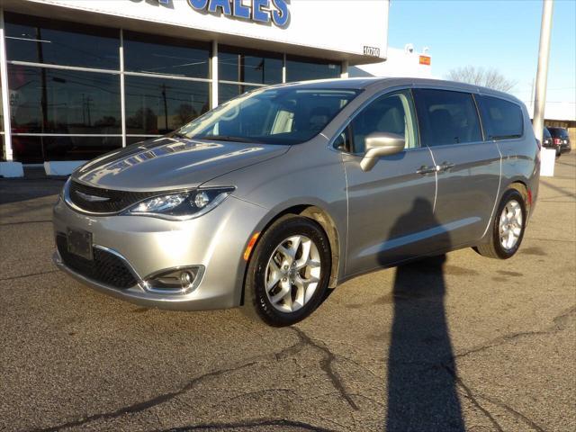 used 2019 Chrysler Pacifica car, priced at $9,495