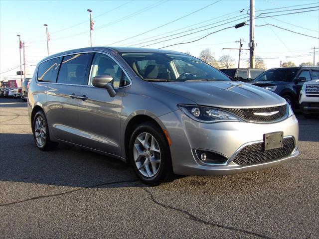 used 2019 Chrysler Pacifica car, priced at $9,495