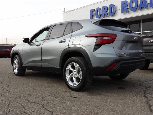 used 2024 Chevrolet Trax car, priced at $16,495