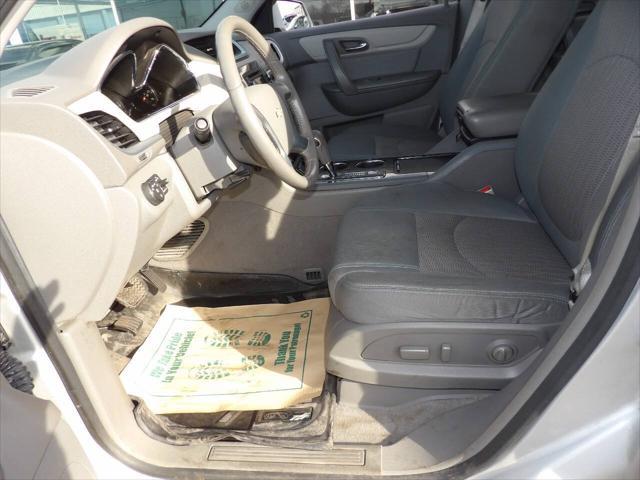 used 2017 Chevrolet Traverse car, priced at $14,995