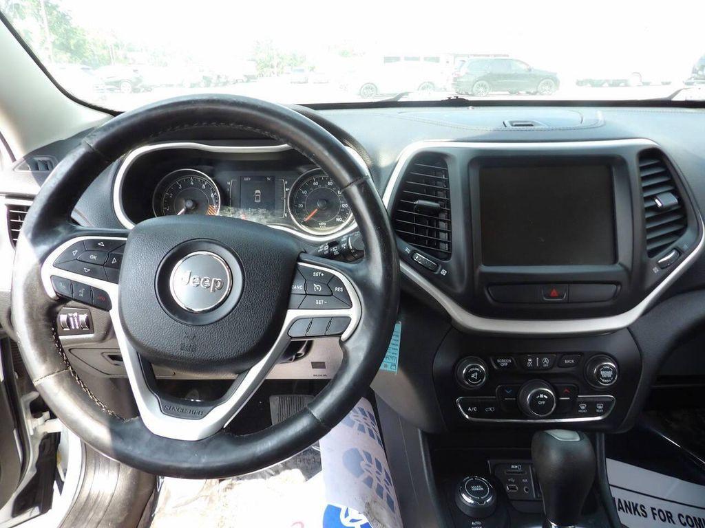 used 2015 Jeep Cherokee car, priced at $9,997