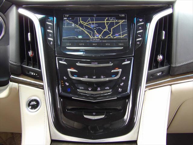 used 2020 Cadillac Escalade car, priced at $27,995