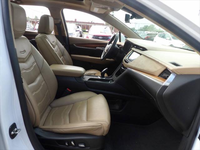 used 2017 Cadillac XT5 car, priced at $17,497