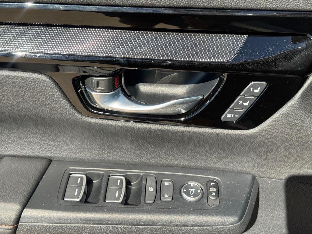 new 2026 Honda CR-V Hybrid car, priced at $41,481