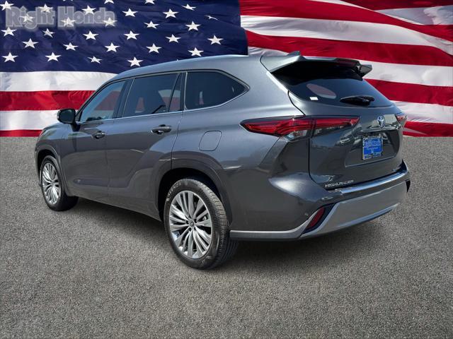 used 2023 Toyota Highlander car, priced at $36,288