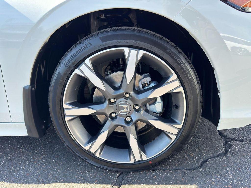 new 2026 Honda Civic Hybrid car, priced at $32,224