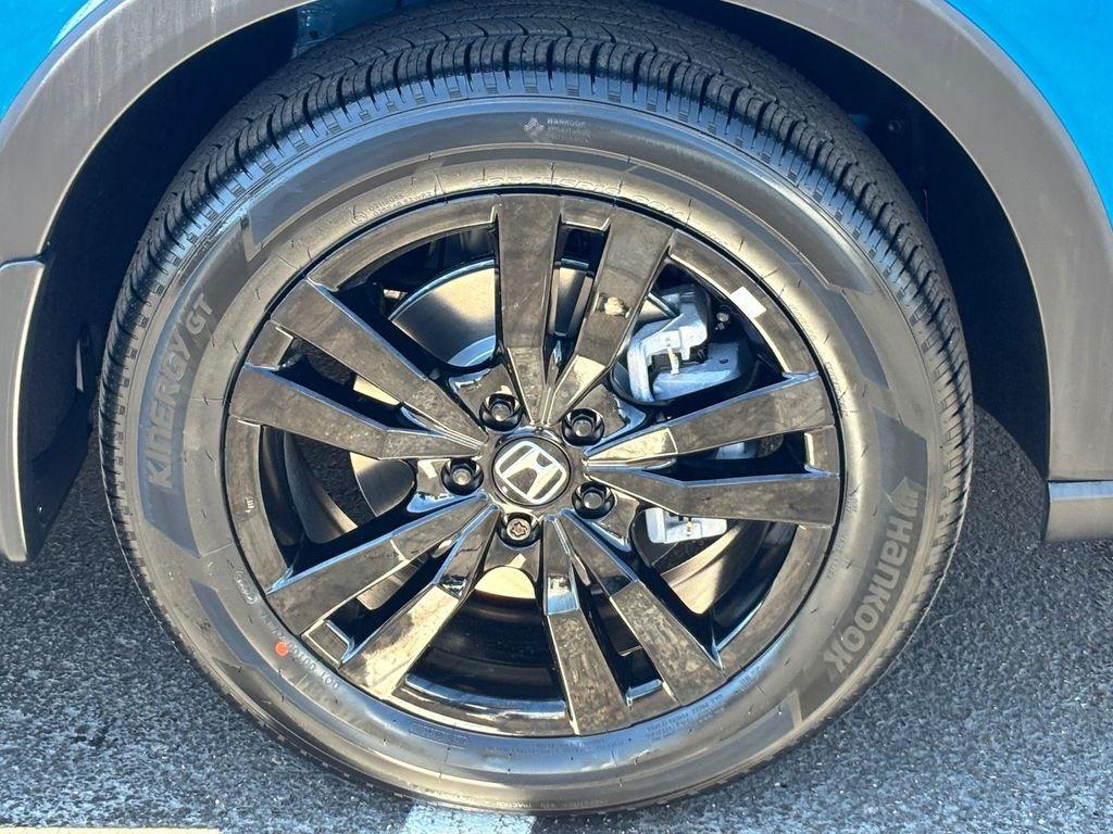 new 2026 Honda HR-V car, priced at $30,278