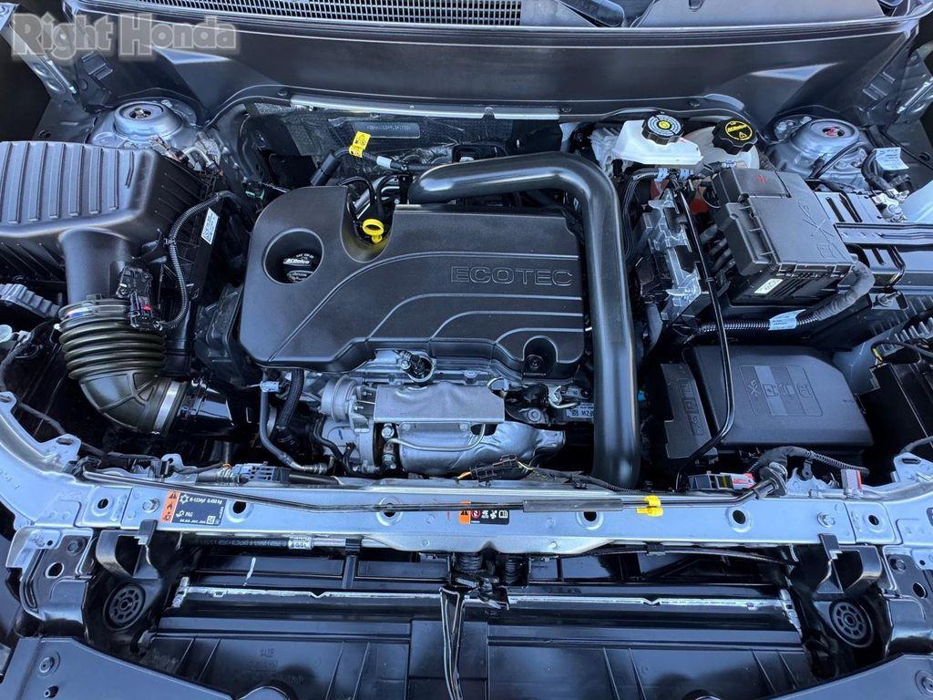 used 2024 Chevrolet Equinox car, priced at $17,985