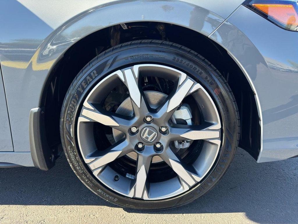 new 2026 Honda Civic Hybrid car, priced at $33,361