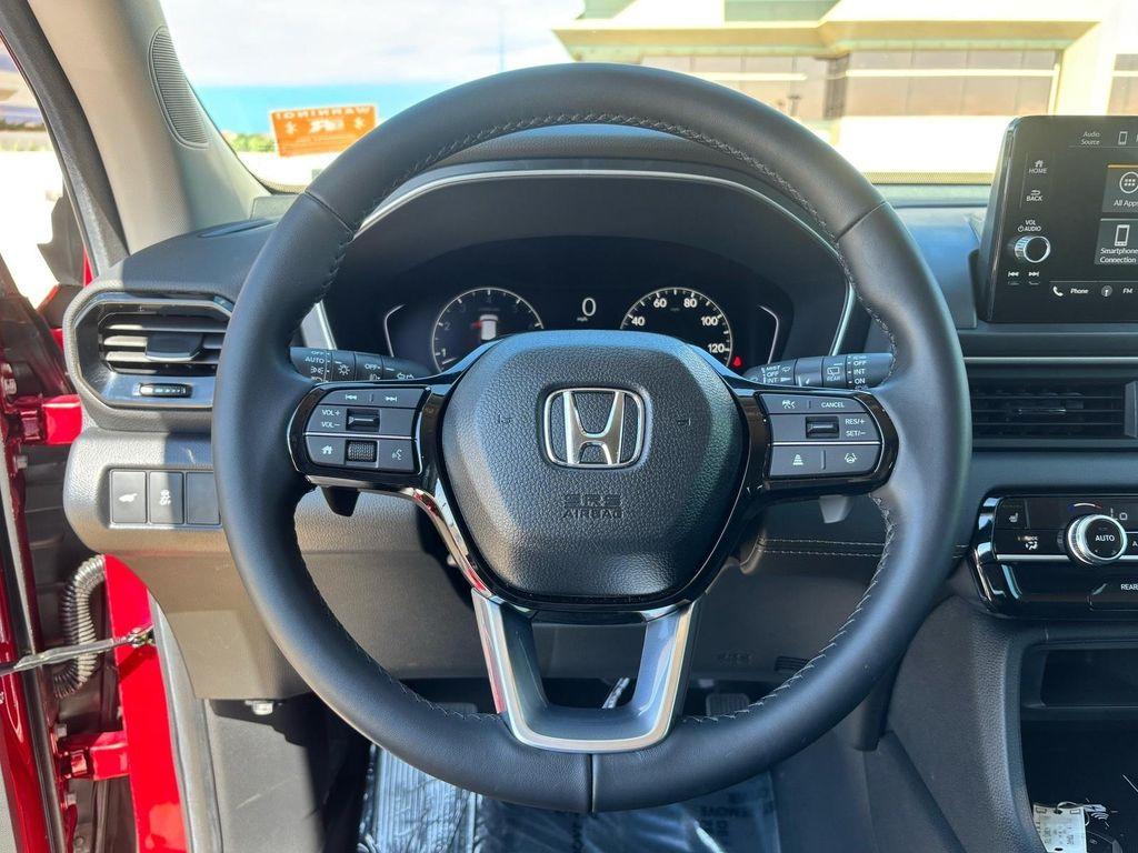 new 2025 Honda Pilot car, priced at $44,449