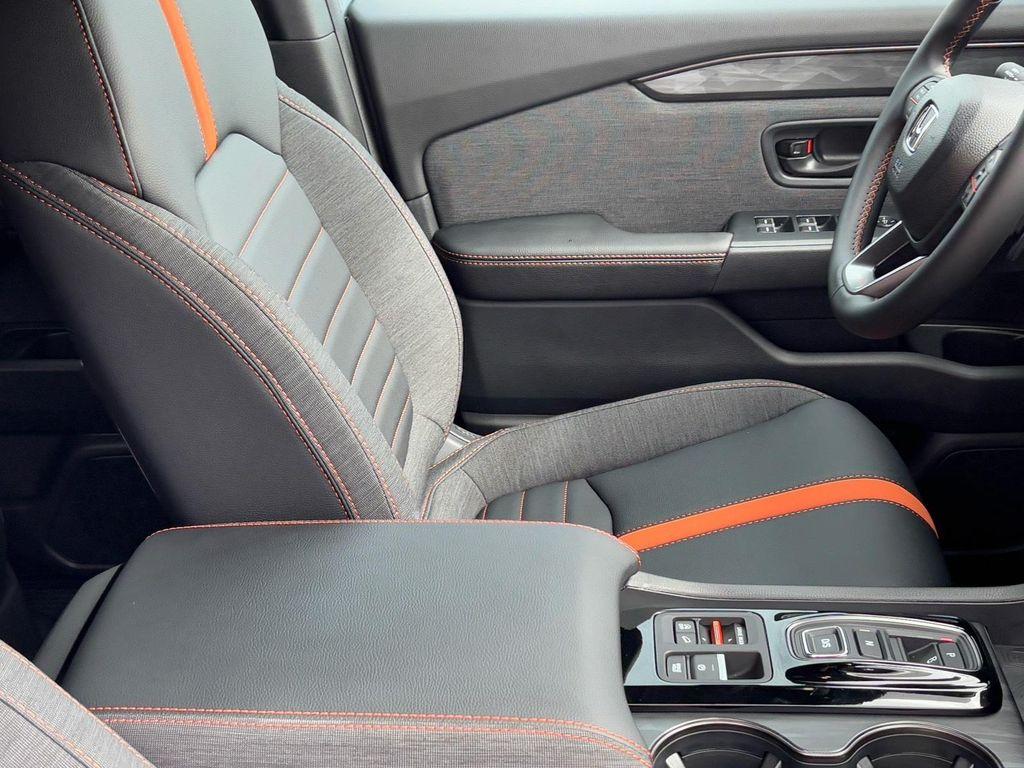 new 2026 Honda Passport car, priced at $50,400