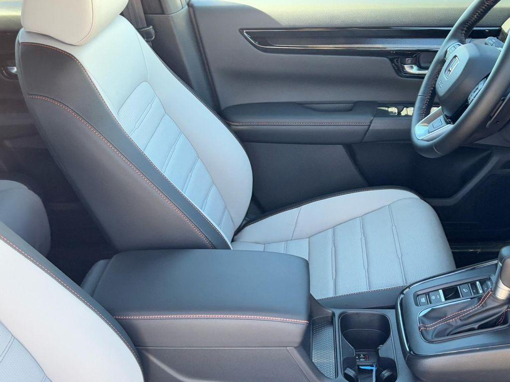 new 2026 Honda CR-V Hybrid car, priced at $41,050