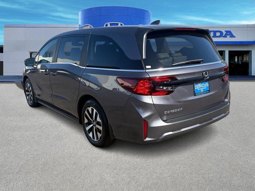 new 2026 Honda Odyssey car, priced at $44,290