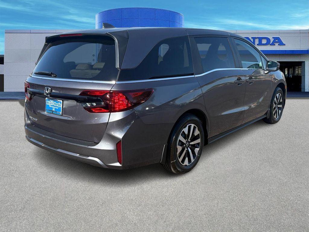 new 2026 Honda Odyssey car, priced at $44,290