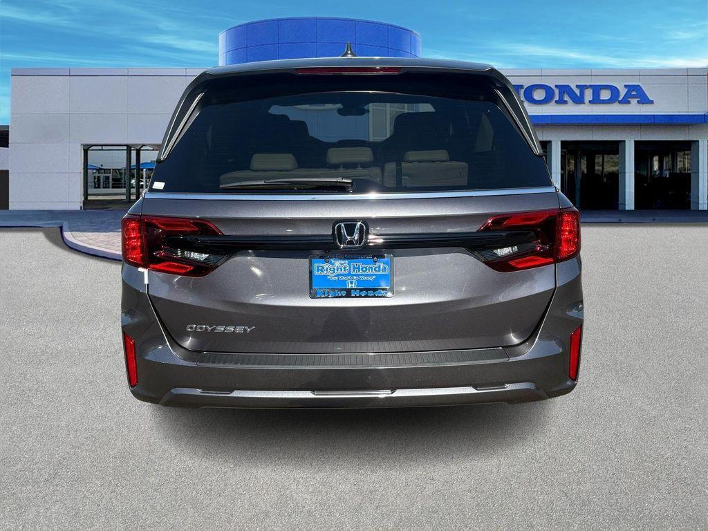 new 2026 Honda Odyssey car, priced at $44,290
