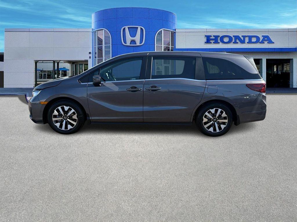 new 2026 Honda Odyssey car, priced at $44,290