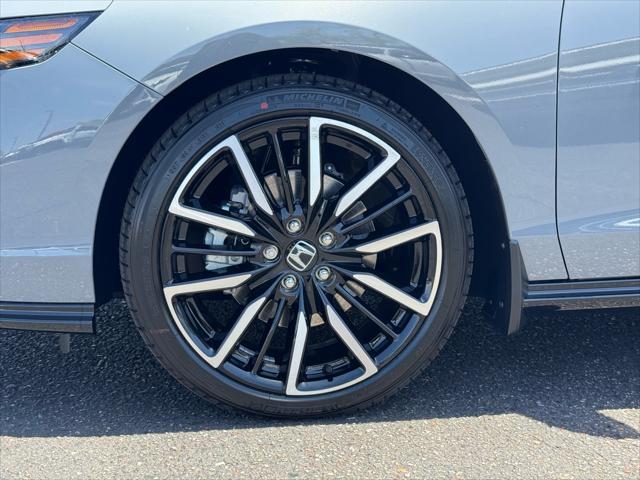 new 2025 Honda Accord Hybrid car, priced at $38,416
