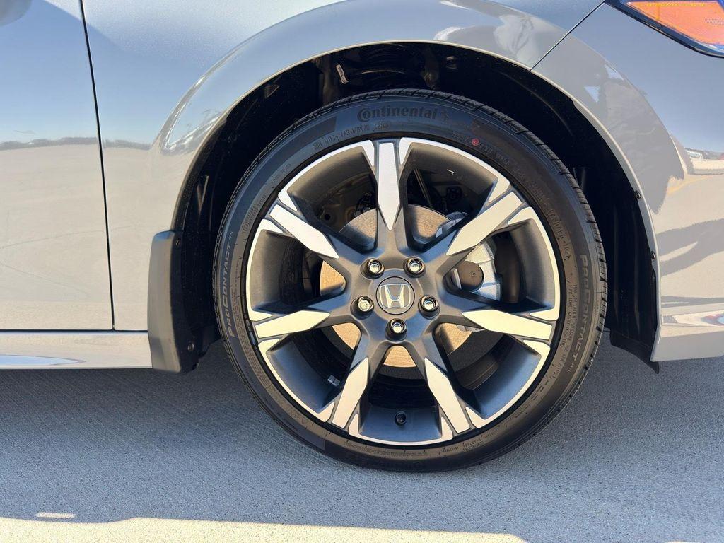 new 2026 Honda Civic Hybrid car, priced at $32,224