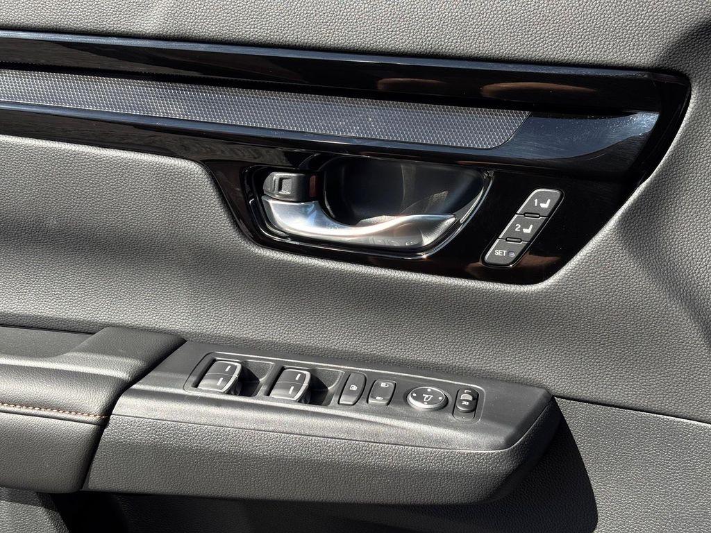 new 2026 Honda CR-V Hybrid car, priced at $41,481
