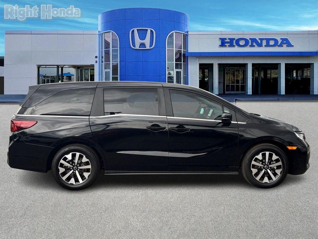 used 2025 Honda Odyssey car, priced at $38,868