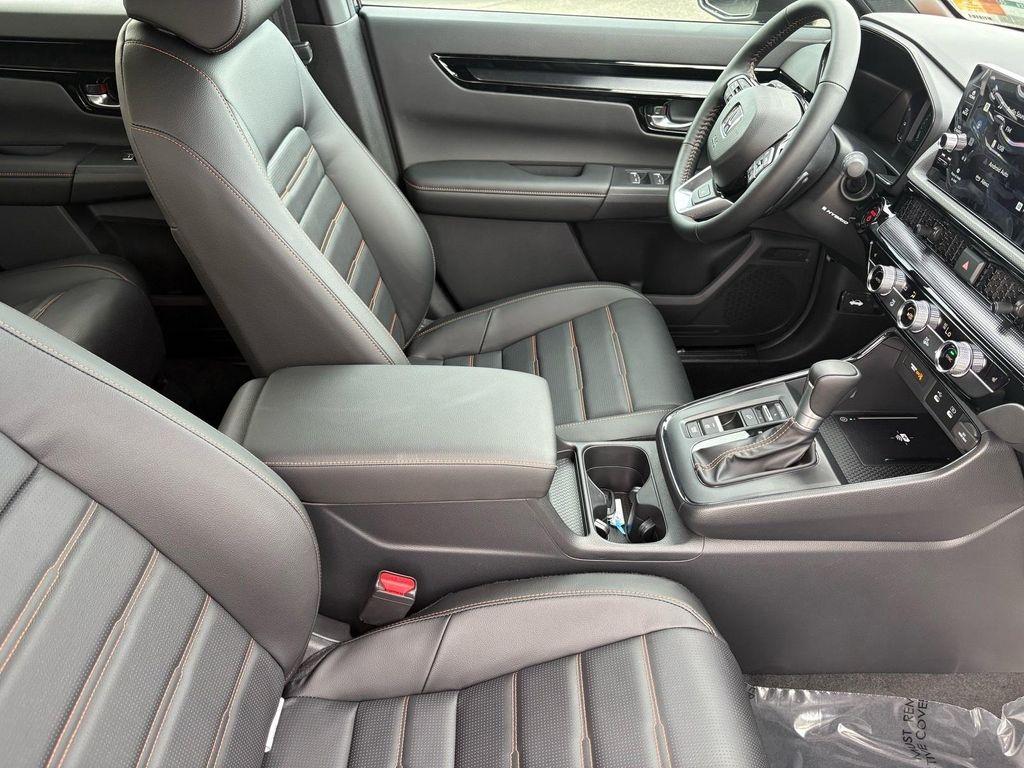 new 2026 Honda CR-V Hybrid car, priced at $41,050