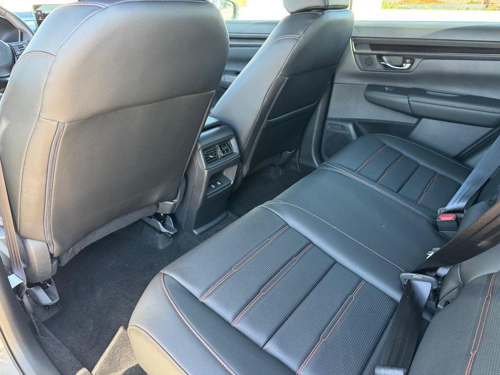 new 2026 Honda CR-V Hybrid car, priced at $40,396