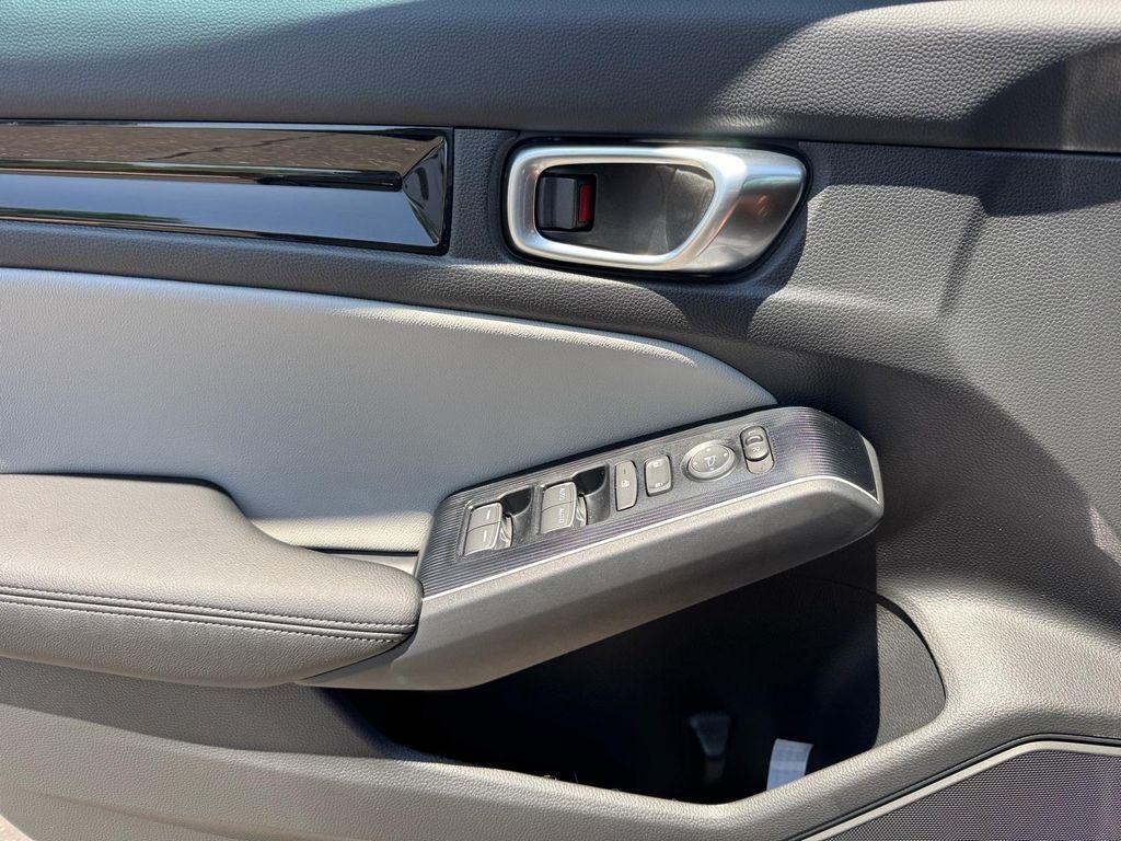 new 2025 Honda Civic Hybrid car, priced at $32,556