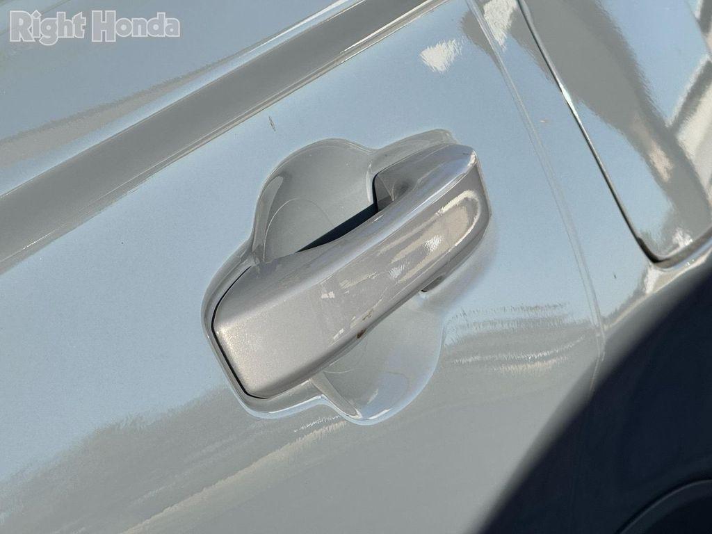 used 2024 Honda CR-V Hybrid car, priced at $30,592